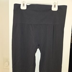 SKIMS Black Leggings